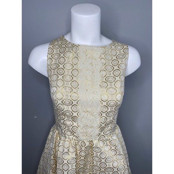 XHILARATION Cream Beige Metallic Gold Fit Flare Sleeveless Dress Sz Medium - Picture 3 of 10